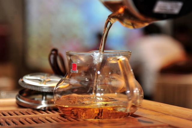 红茶怎么冲泡才好喝（新手泡红茶的3个技巧）(1)