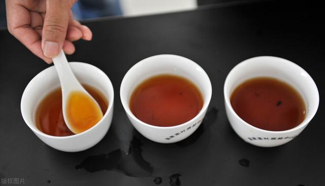 红茶怎么冲泡才好喝（新手泡红茶的3个技巧）(2)