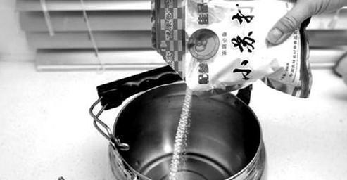烧水壶水垢如何快速去除（除烧水壶里的水垢的最好办法）(2)