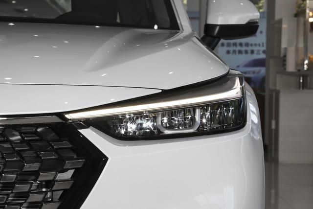 本田xrv2023款最新图片及价格（本田XR-V上市三款车型如何选）(2)