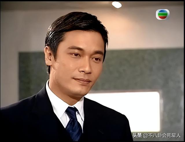 香港演员男明星大全表（18位港圈老牌男神现状）(48)