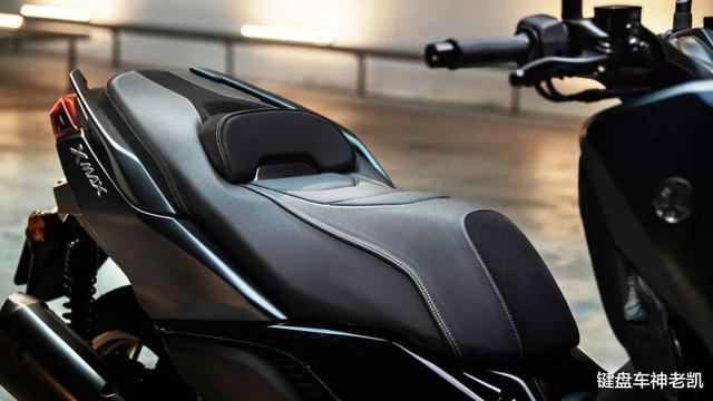 雅马哈踏板摩托车xmax300（雅马哈xmax300 2023款售价）(6)